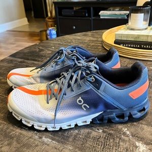 Men’s On Cloud Running Shoes size 12